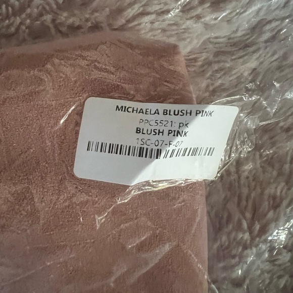 Lulu’s Blush Pink Suede purse (Vegan suede) - Picture 9 of 9